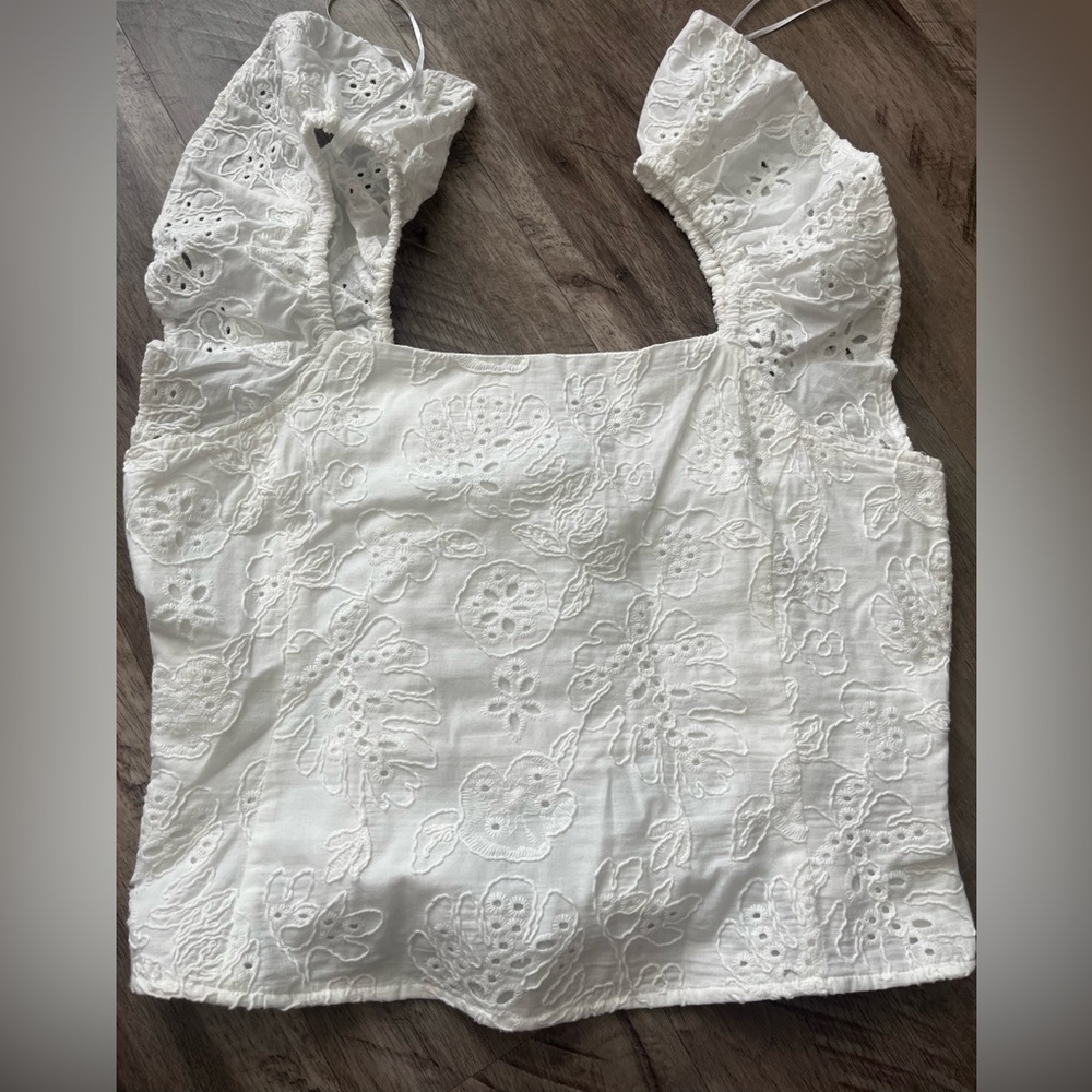 White Square Neck Ruffled Blouse - Picture 2 of 3